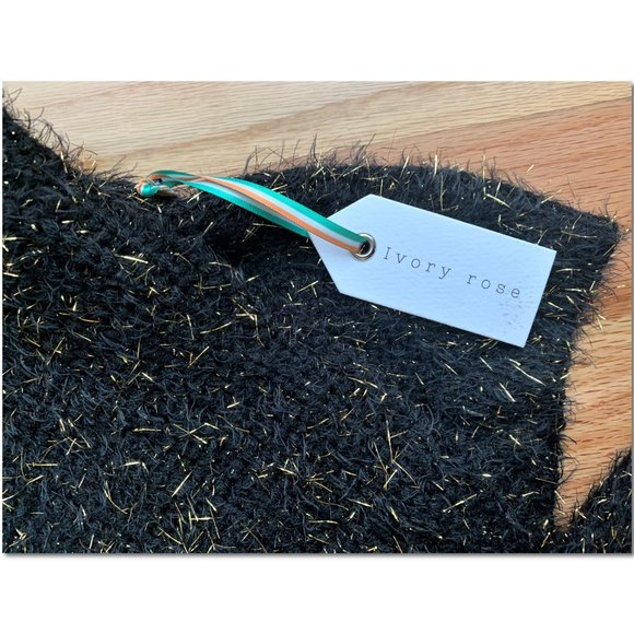 Francesca's Crop Black & Gold Metallic Fuzzy Sweater Size Medium Ivory Rose NWT - Picture 7 of 11